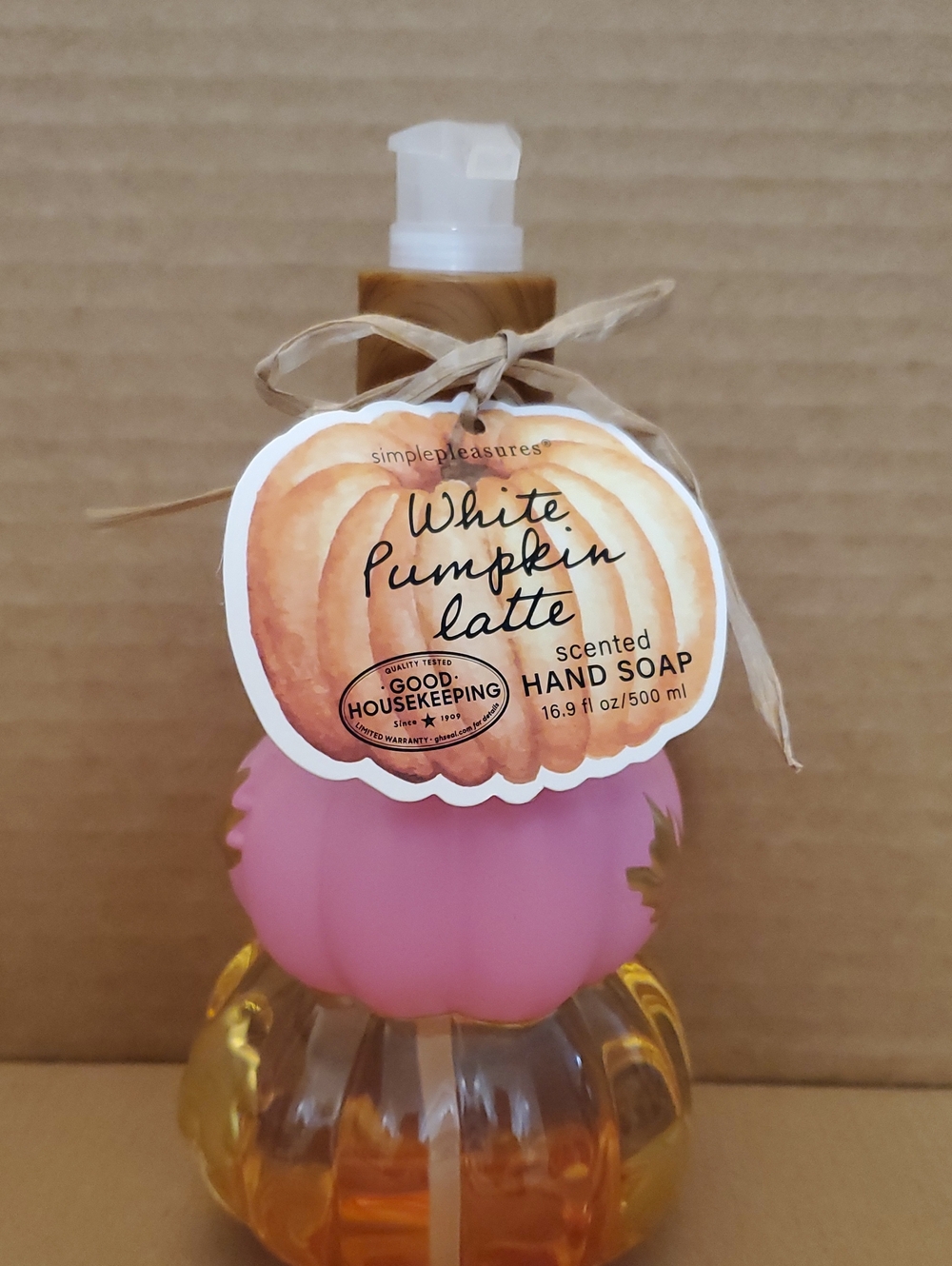Simple Pleasures White Pumpkin Latte Hand Soap - Picture 2 of 2